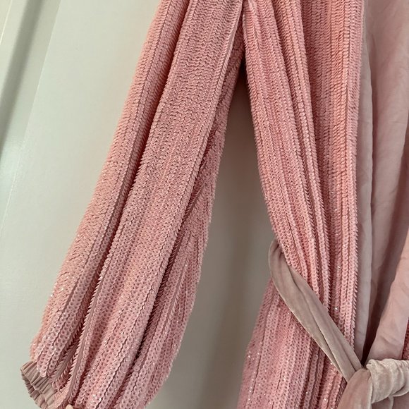 Retrofete Gabrielle Sequin Robe Wrap Mini Dress Sz XS Dusty Rose Blouson Sleeves - Picture 8 of 15